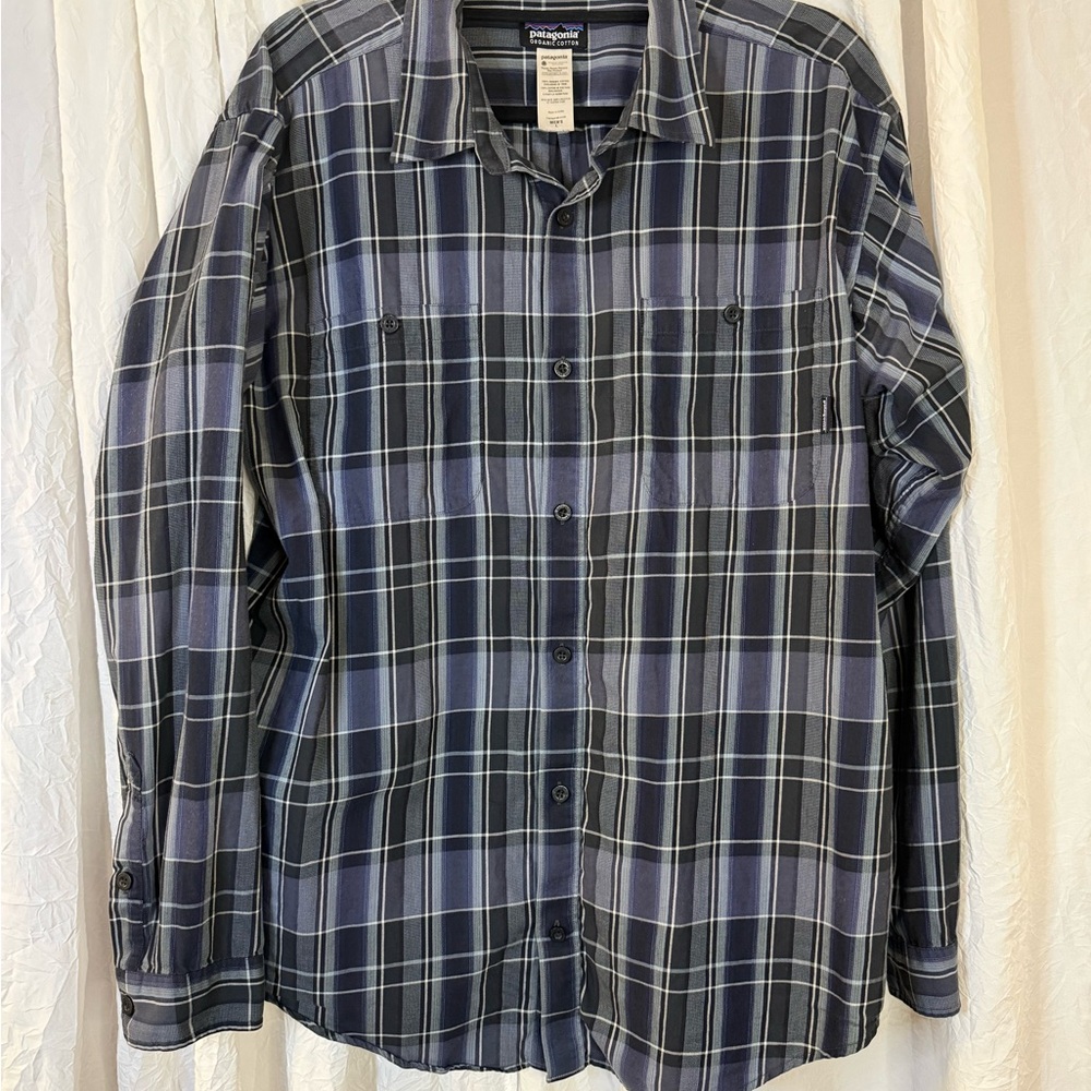 Patagonia Men's plaid Button Down Shirt - Black and Blue